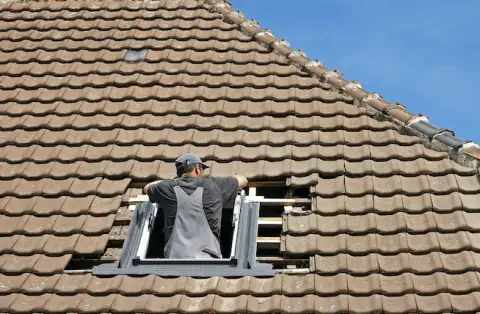 Pose de velux - Villers-Écalles